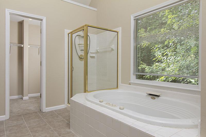 2405 Highbrooke Trl, Duluth, GA 30097 photo 11
