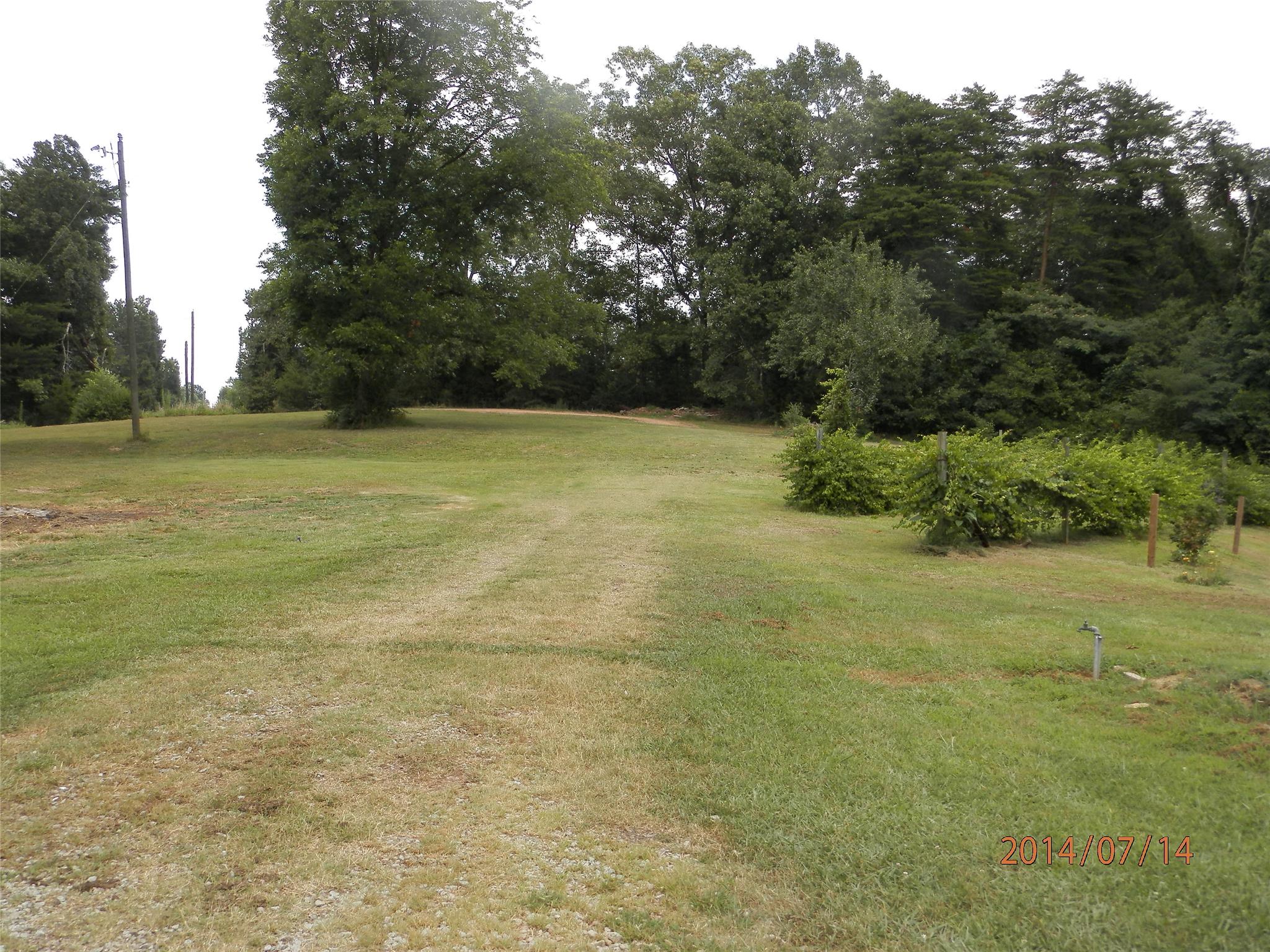 188 Shangri La Dr, Toccoa, GA 30577 photo 2
