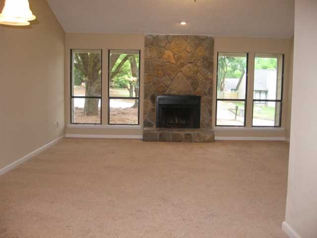 3964 Springleaf Pt, Stone Mountain, GA 30083 photo 4