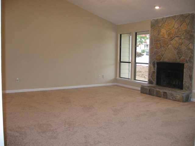3964 Springleaf Pt, Stone Mountain, GA 30083 photo 3