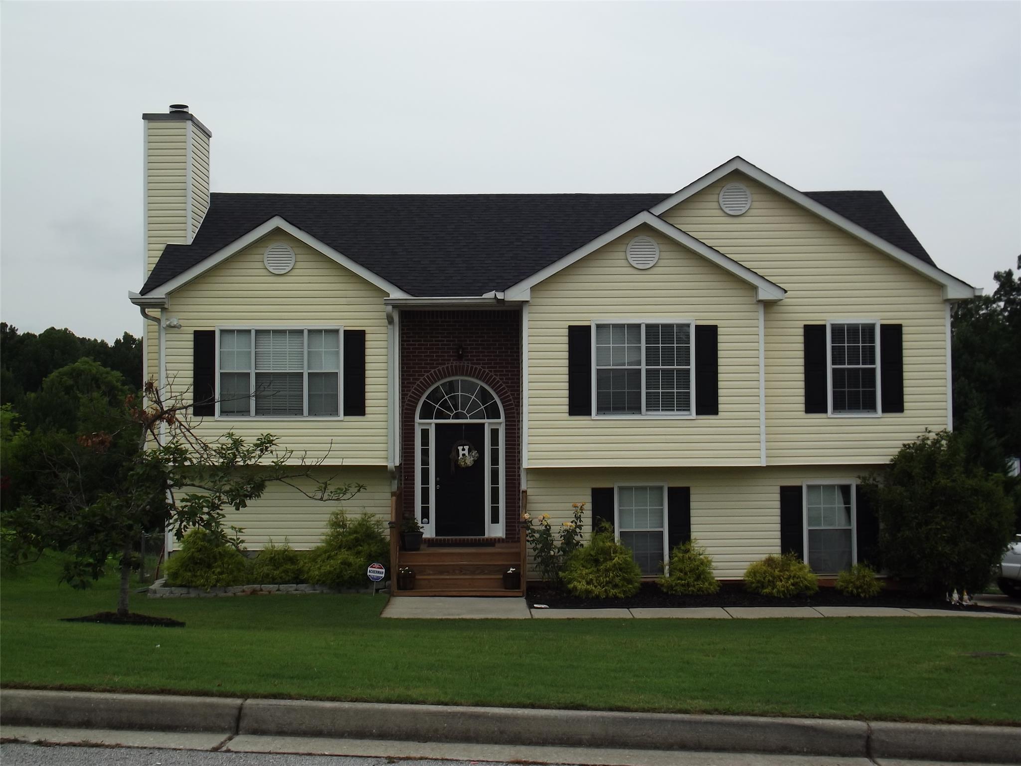 1684 Thorn Ridge Trl, Hampton, GA 30228 photo 1