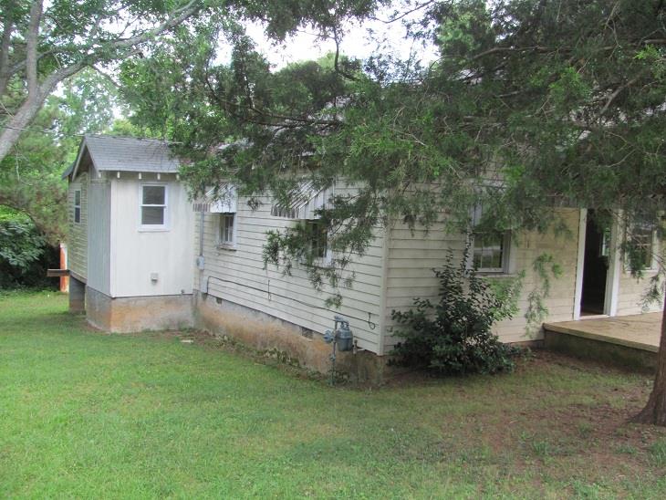 236 Carmichael St, Jackson, GA 30233 photo 2