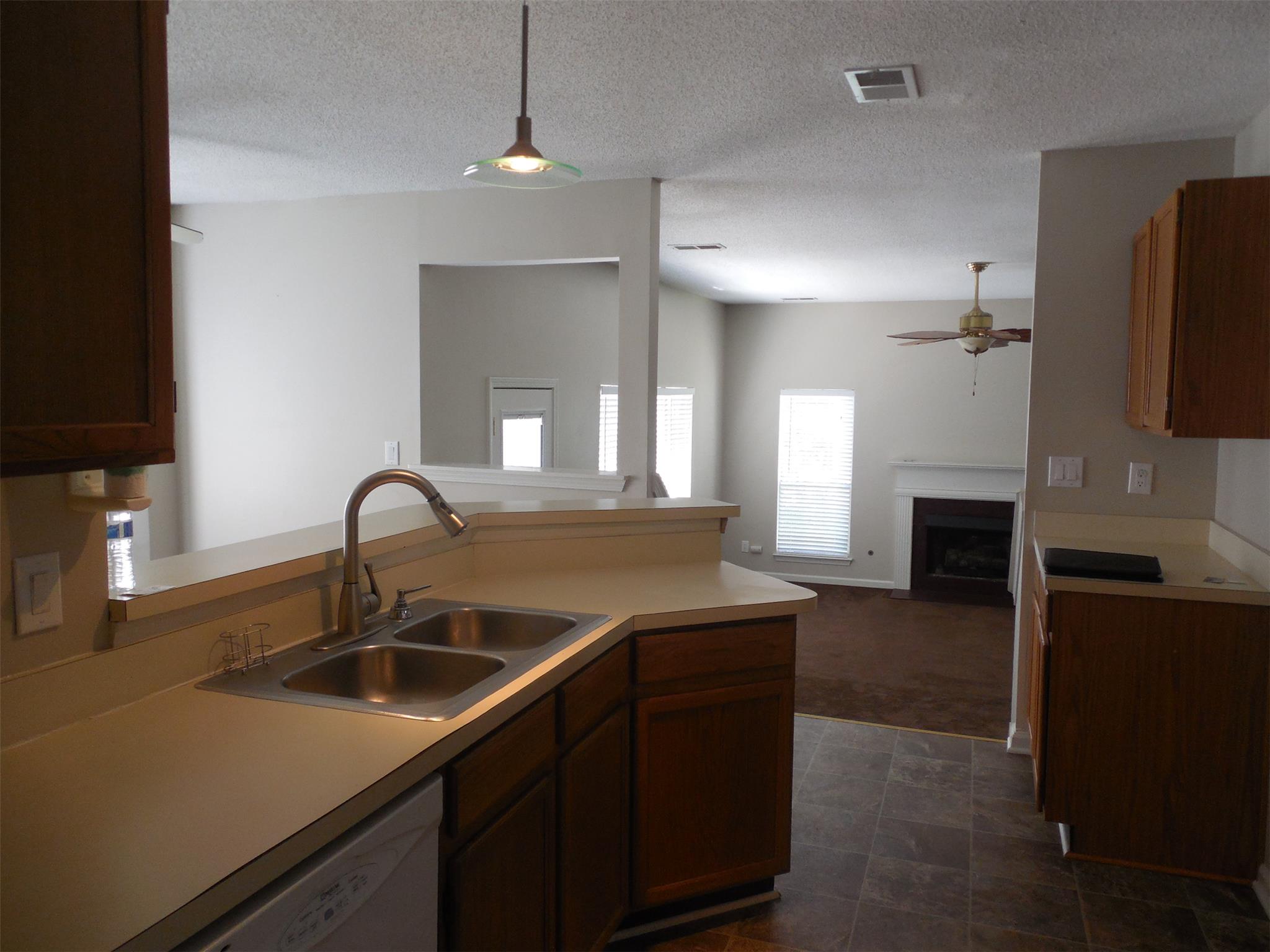 2005 Rocksram Dr, Buford, GA 30519 photo 8