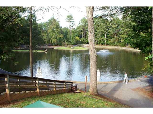 240 Pullman Trl, Roswell, GA 30075 photo 23