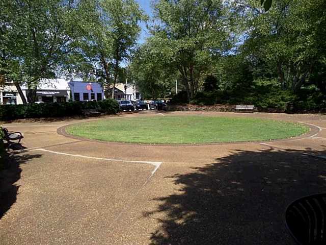 240 Pullman Trl, Roswell, GA 30075 photo 21