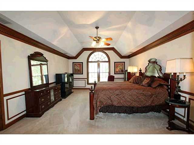 240 Pullman Trl, Roswell, GA 30075 photo 13