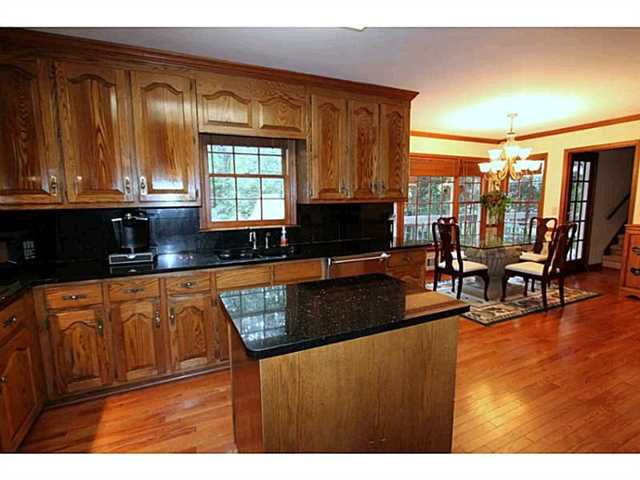 240 Pullman Trl, Roswell, GA 30075 photo 3