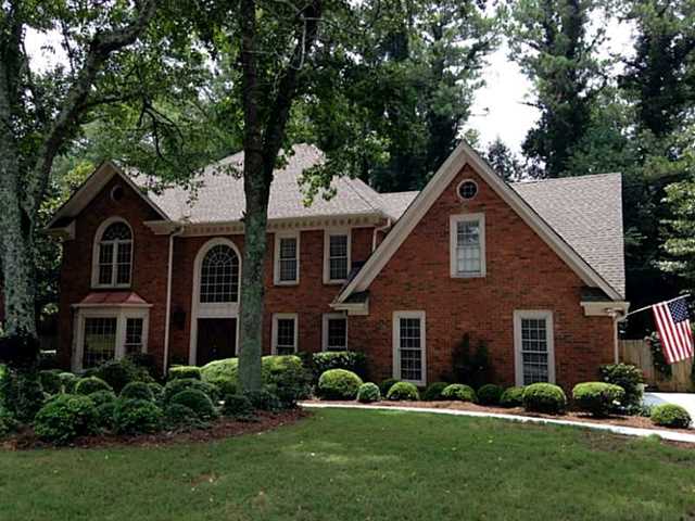 240 Pullman Trl, Roswell, GA 30075 photo 1