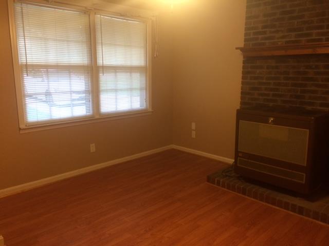 508 Fort St, Winder, GA 30680 photo 2
