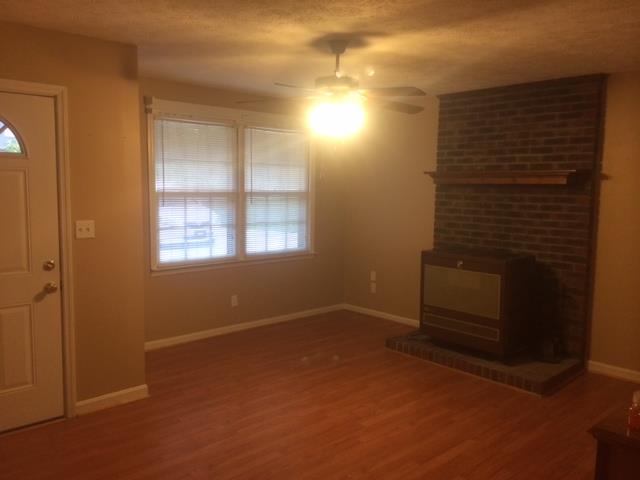 508 Fort St, Winder, GA 30680 photo 4
