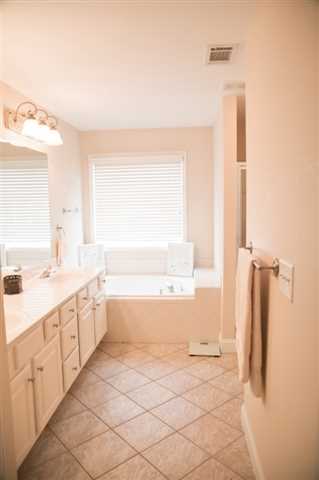 4040 Suwanee Bend Dr, Suwanee, GA 30024 photo 14