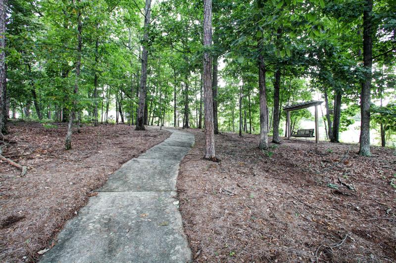 310 Twin Peaks Loop, Canton, GA 30114 photo 3
