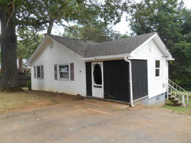 373 Hoyt St, Cornelia, GA 30531 photo 1