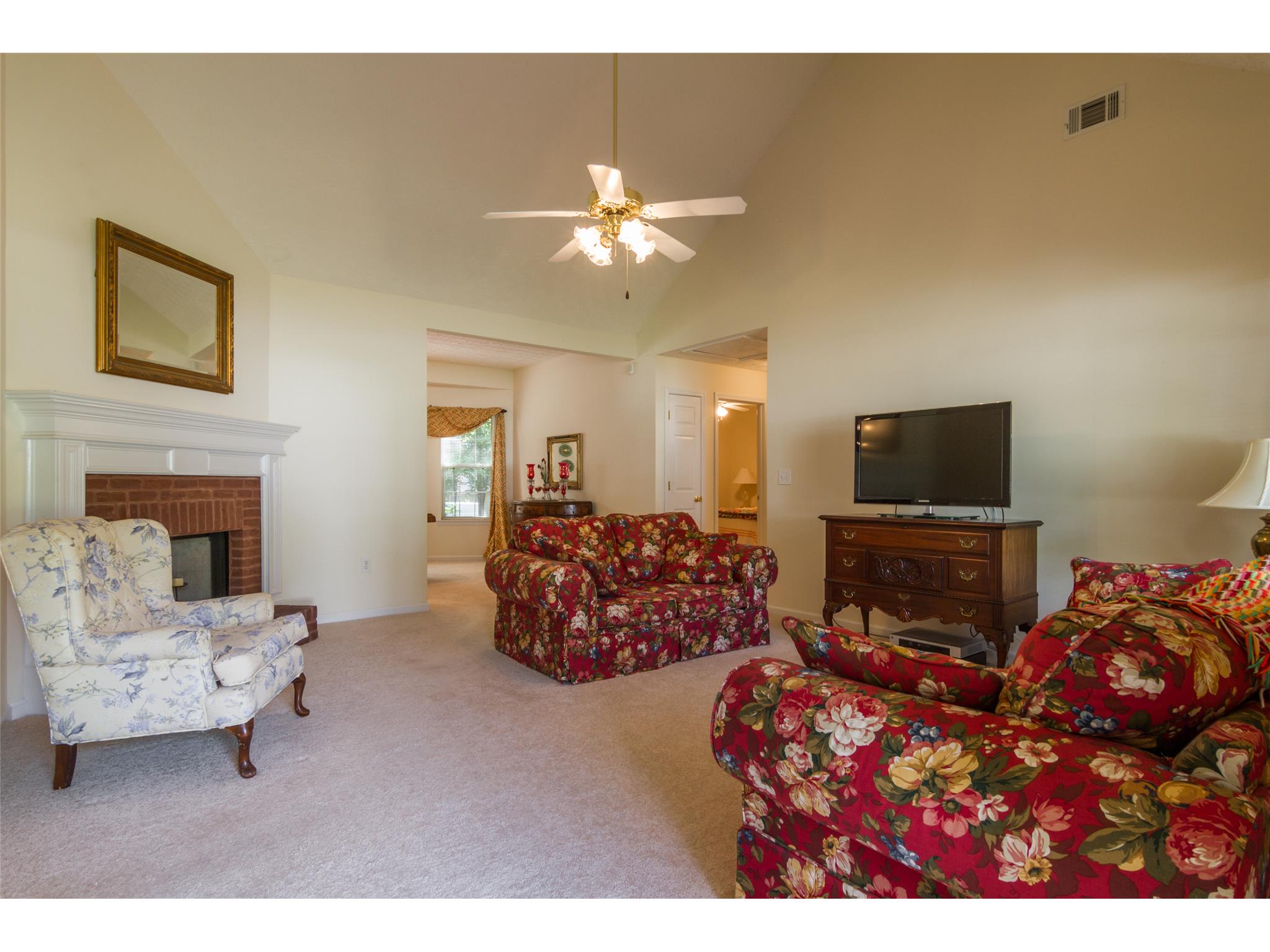 40 Tufts Cir, Covington, GA 30016 photo 5