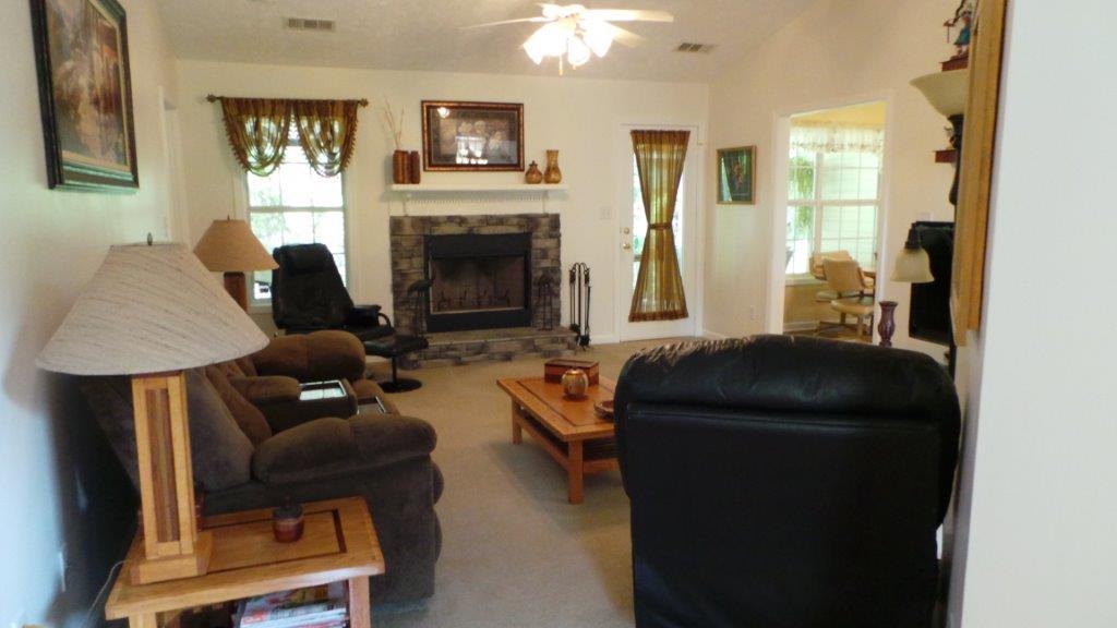 164 Wellington Dr, Lagrange, GA 30240 photo 3