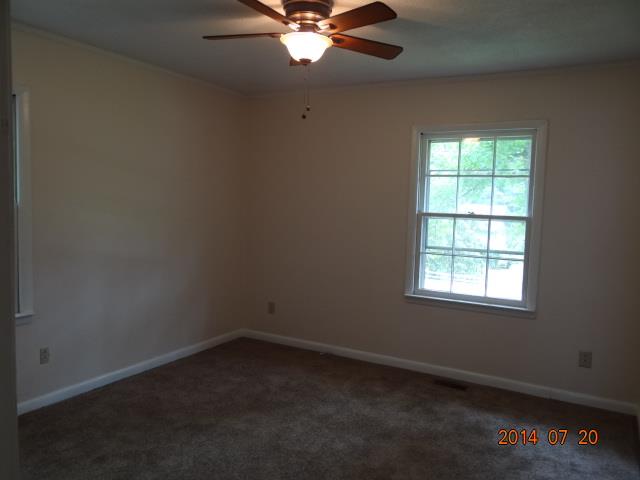 265 Circle Dr, Clarkesville, GA 30523 photo 9