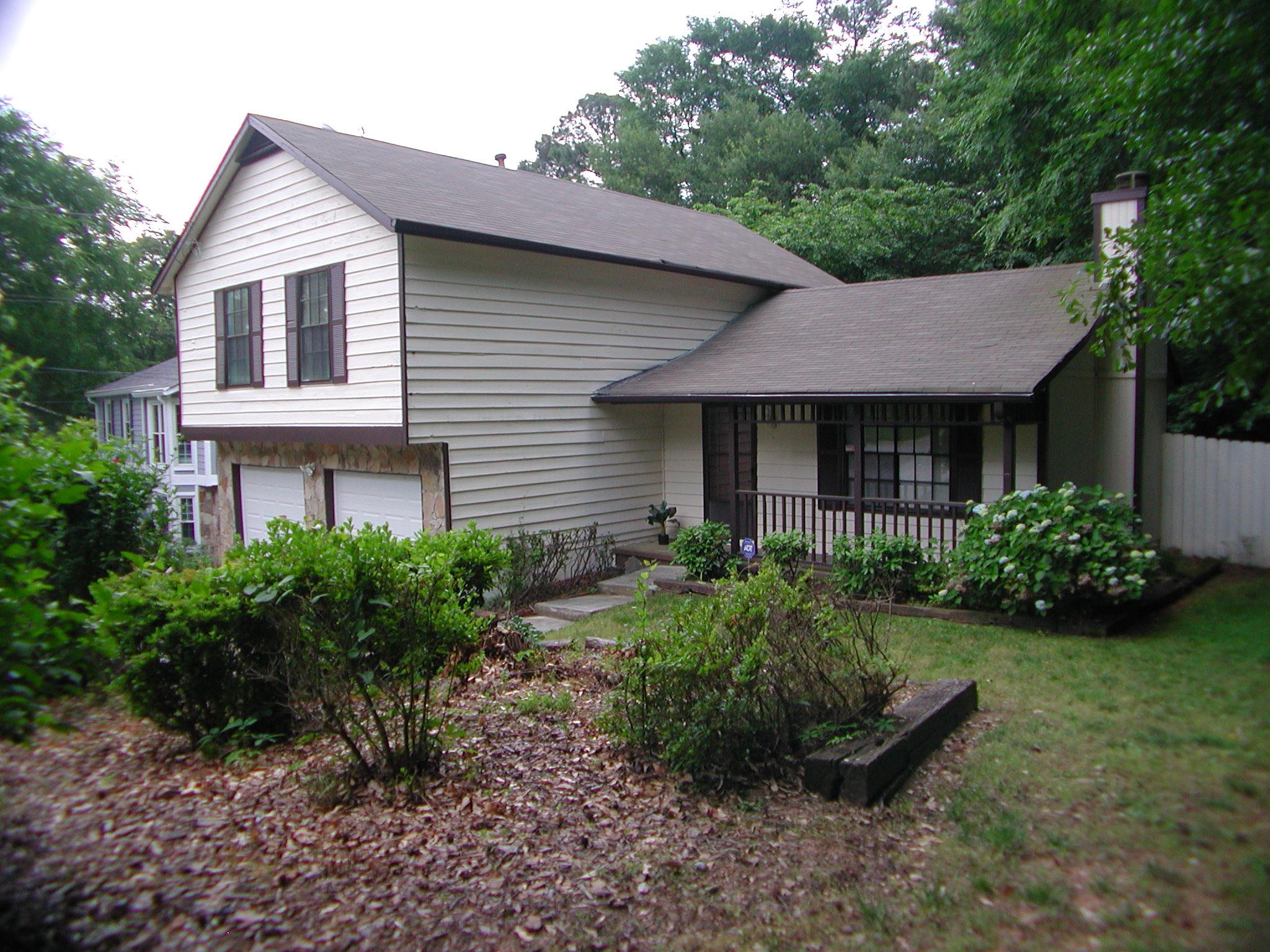 4886 Royal Dr, Duluth, GA 30096 photo 3