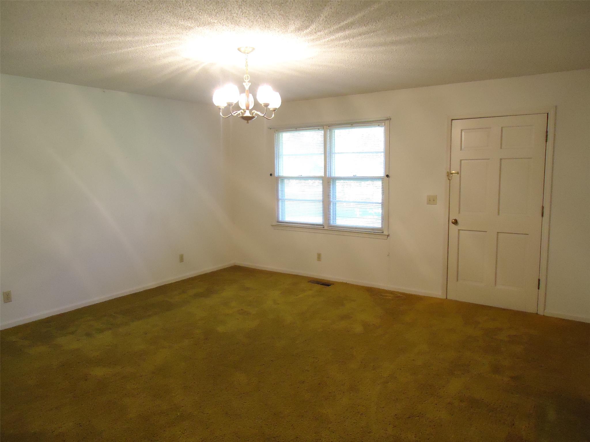 231 Sivell Rd, Lagrange, GA 30241 photo 12