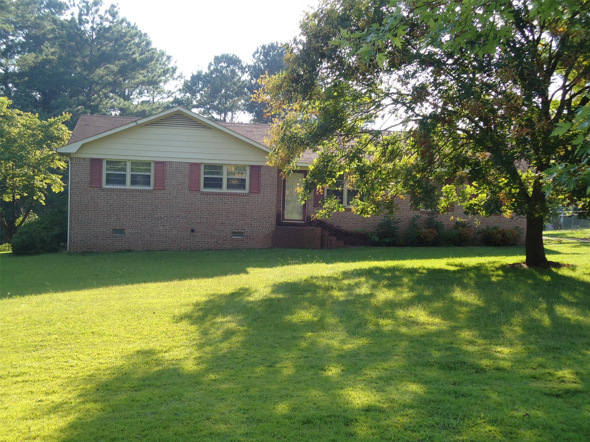 231 Sivell Rd, Lagrange, GA 30241 photo 2
