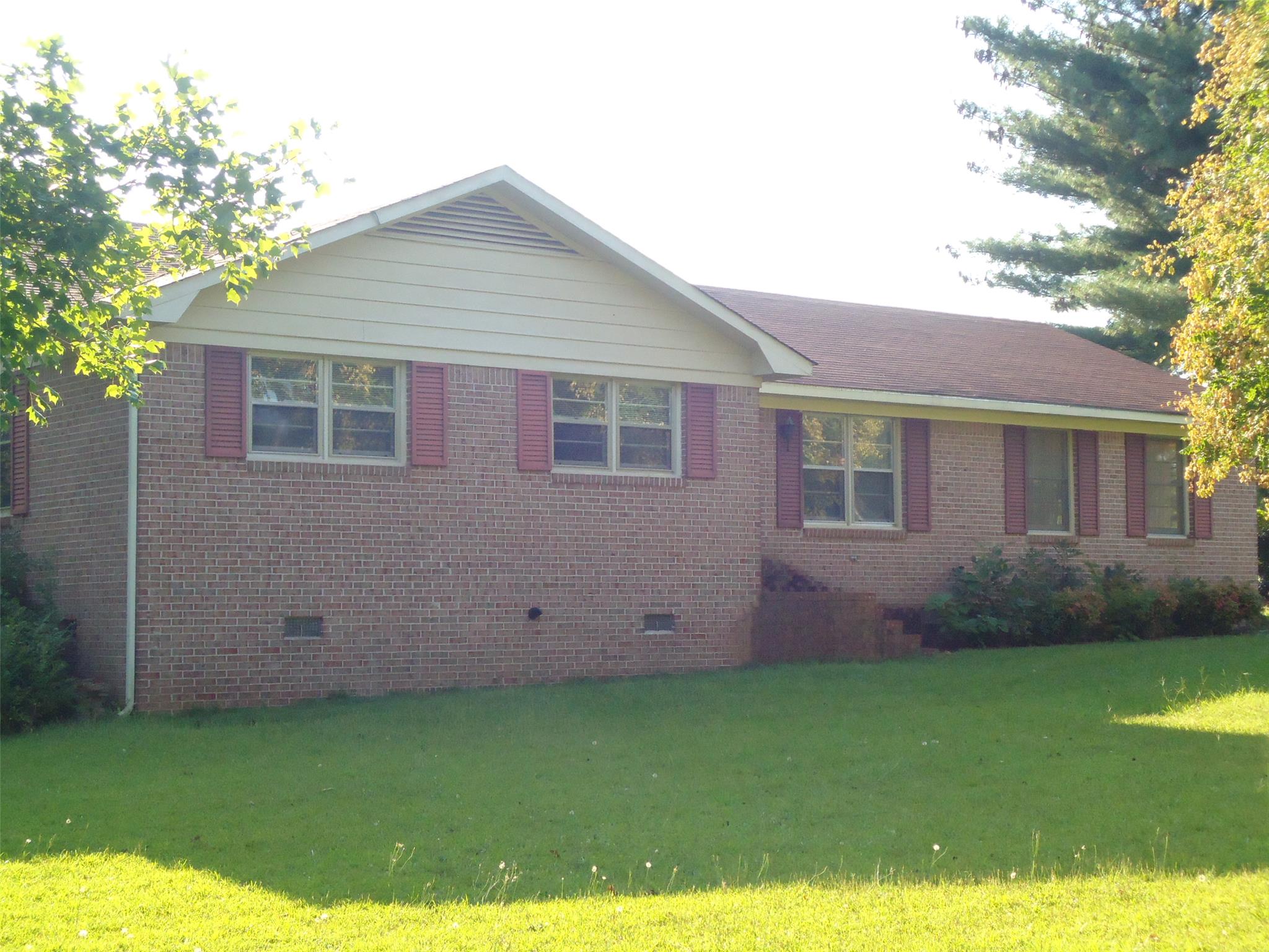 231 Sivell Rd, Lagrange, GA 30241 photo 1