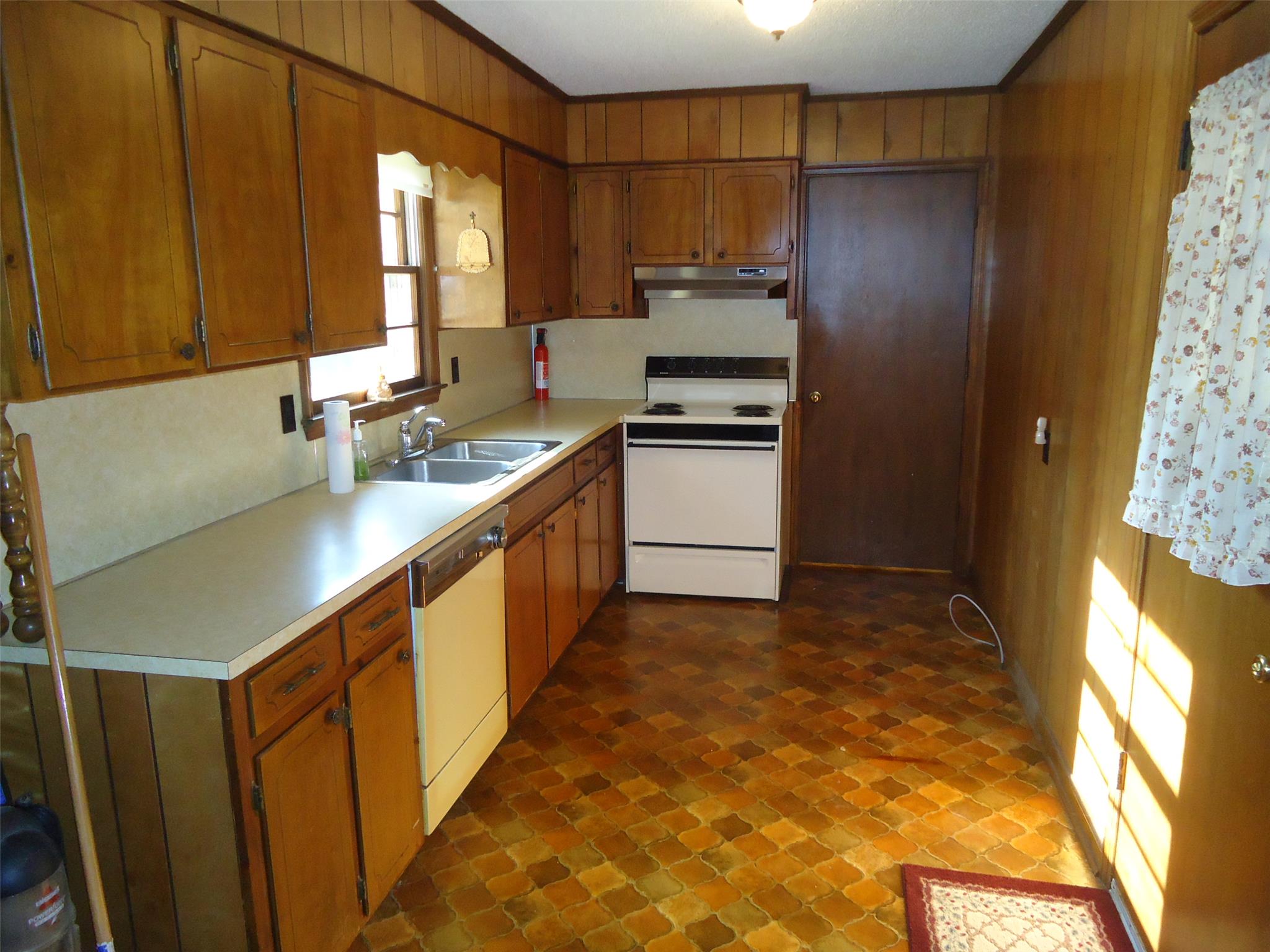 231 Sivell Rd, Lagrange, GA 30241 photo 3