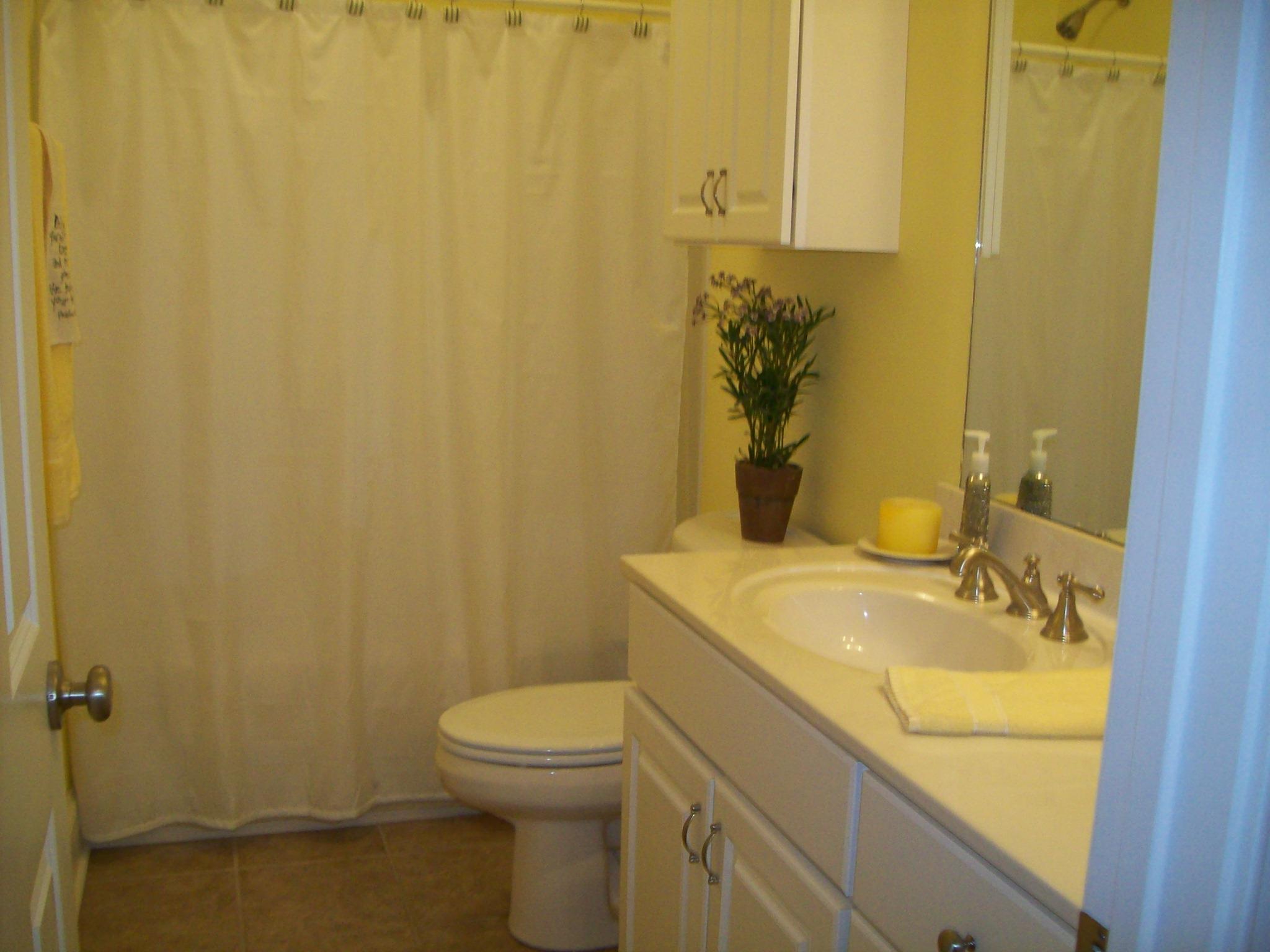 553 Masters Cir, Dublin, GA 31021 photo 4