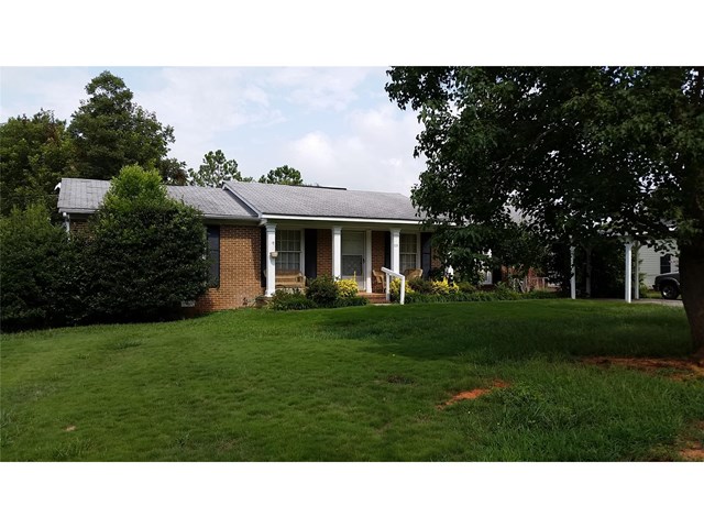 225 Mitchell Dr, Barnesville, GA 30204 photo 2