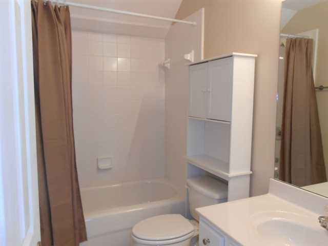 4080 Suwanee Bend Dr, Suwanee, GA 30024 photo 14