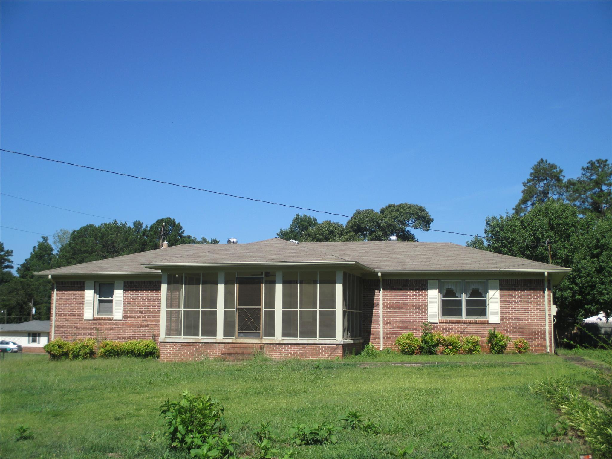 583 E Oak St, Thomaston, GA 30286 photo 2