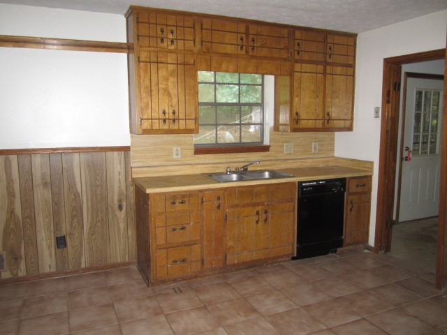5964 Twilight Trl, Morrow, GA 30260 photo 8