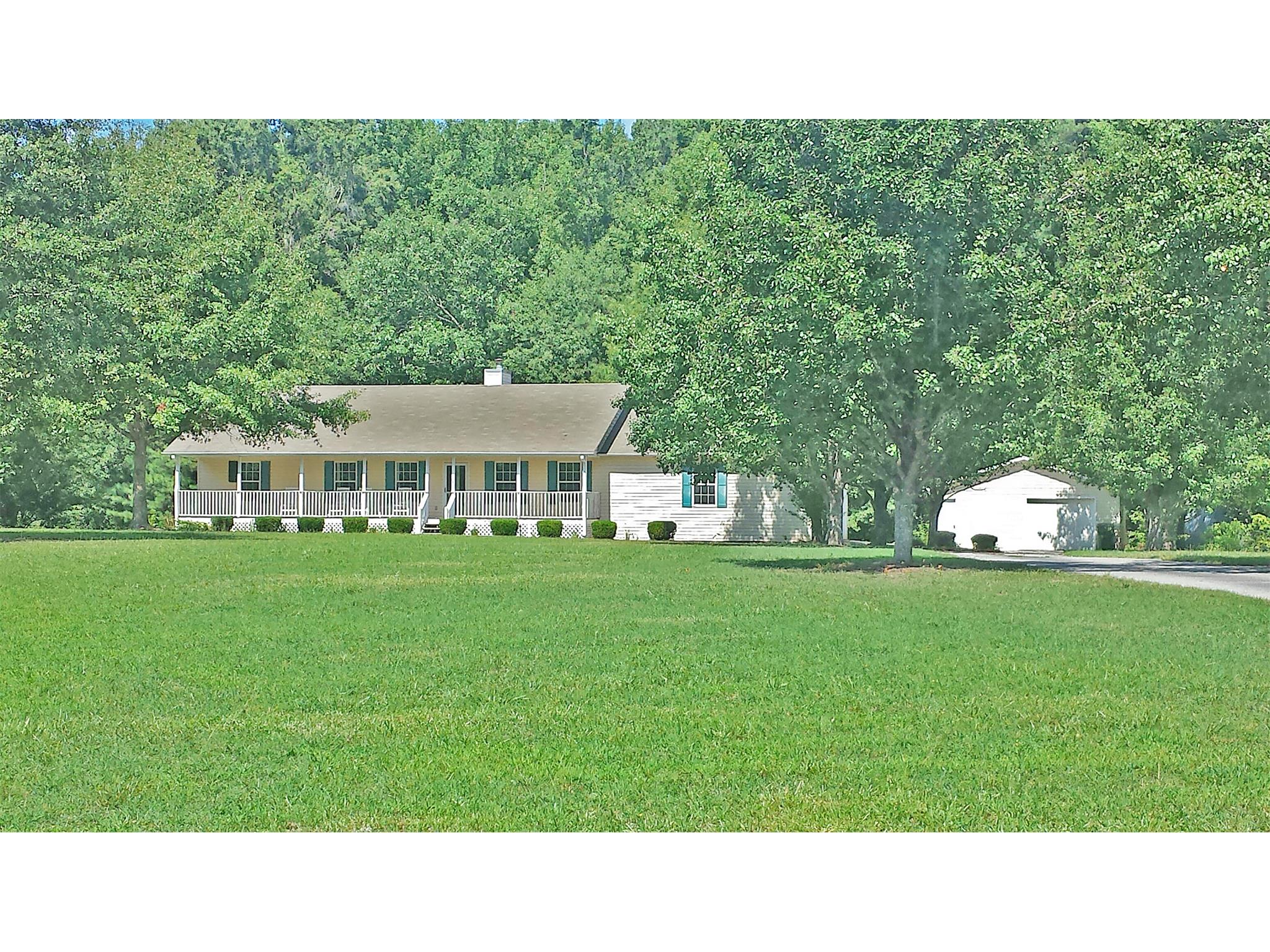 145 Beeks Cir, Williamson, GA 30292 photo 2
