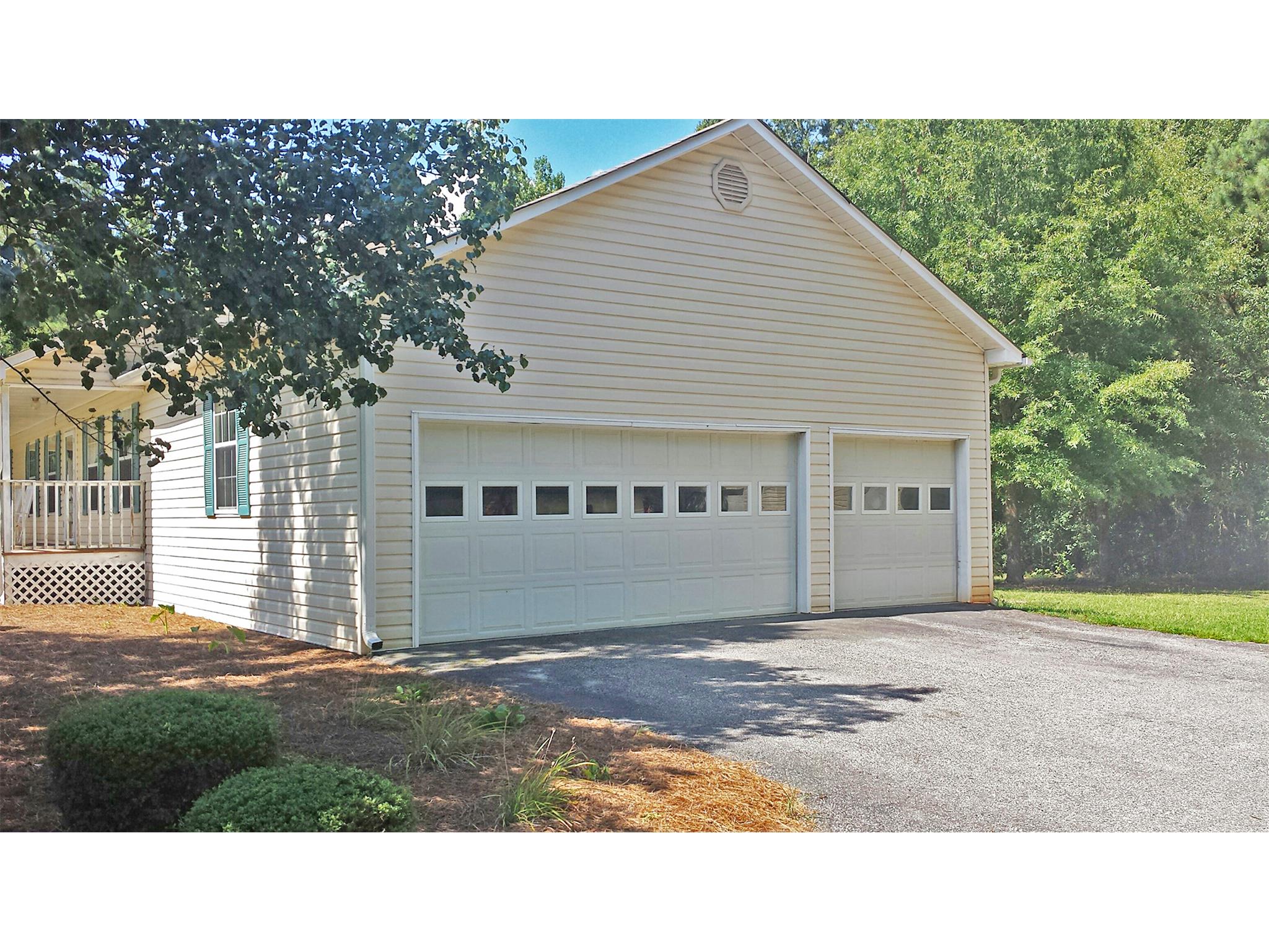 145 Beeks Cir, Williamson, GA 30292 photo 5