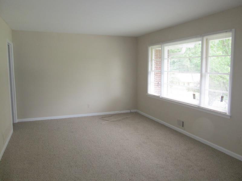 1354 Hammack Dr, Morrow, GA 30260 photo 6
