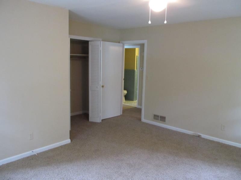 1354 Hammack Dr, Morrow, GA 30260 photo 9