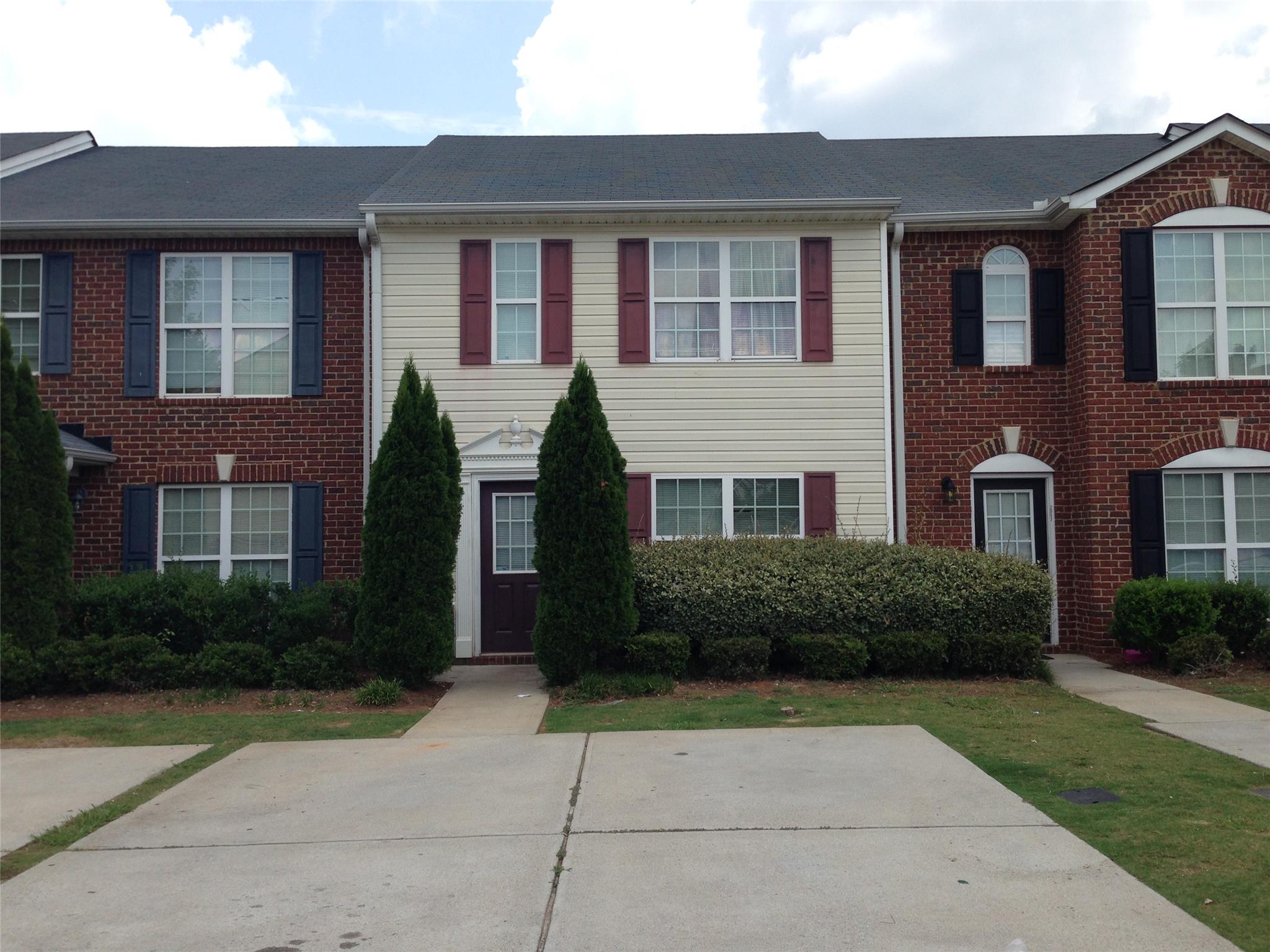 2051 Grove Way, Hampton, GA 30228 photo 1