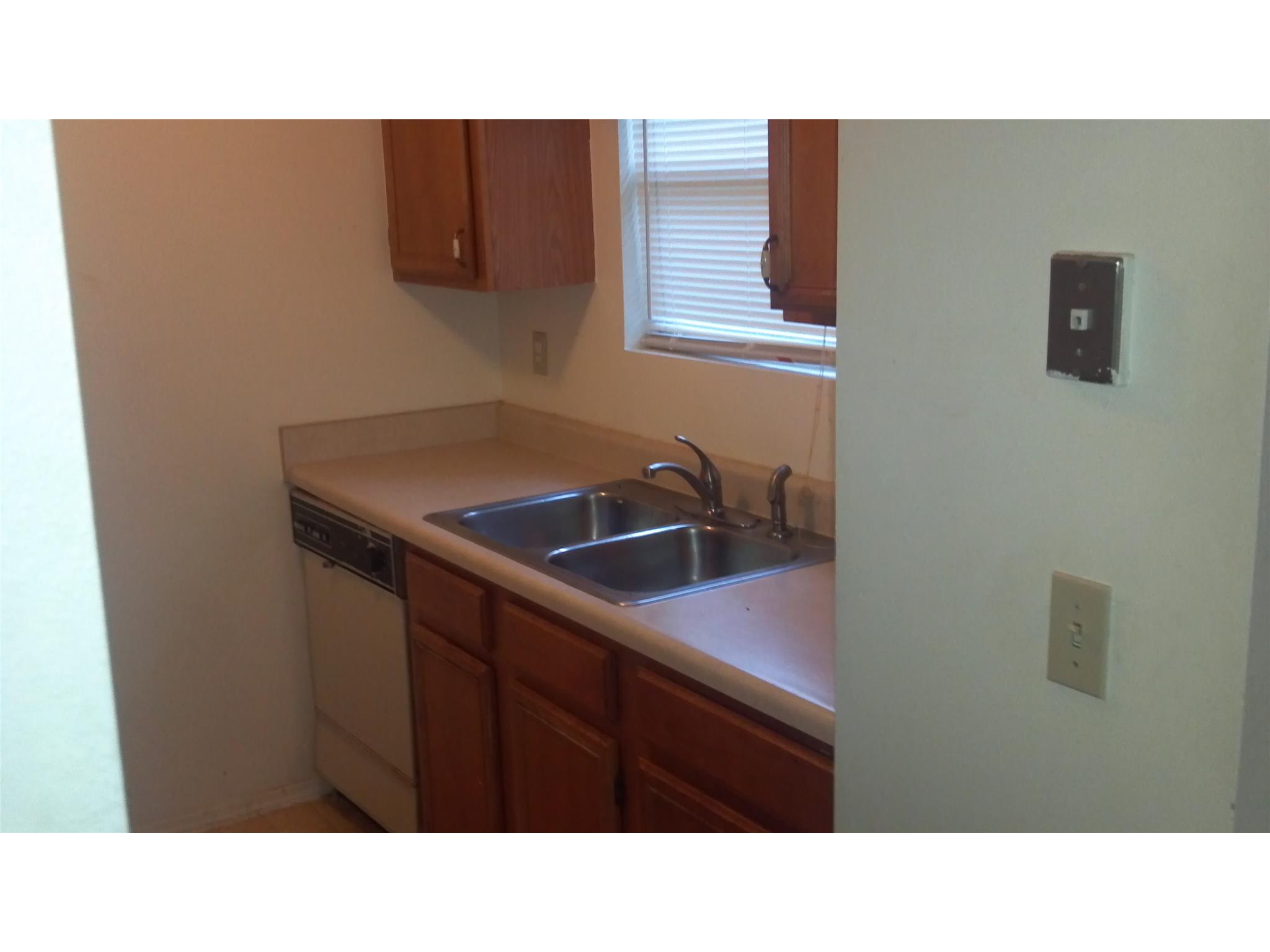 5581 Downs Way, Lithonia, GA 30058 photo 6