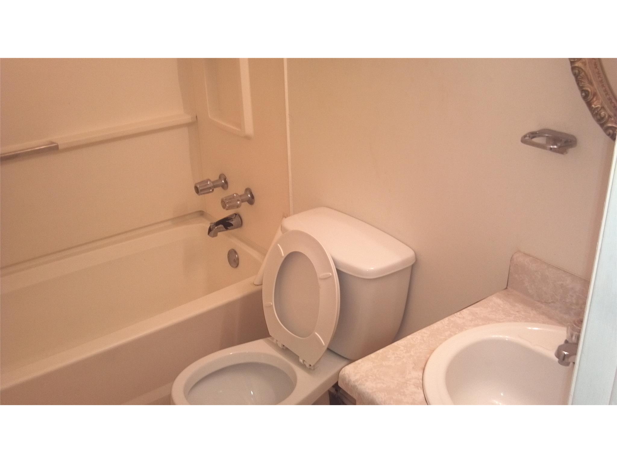 5581 Downs Way, Lithonia, GA 30058 photo 10