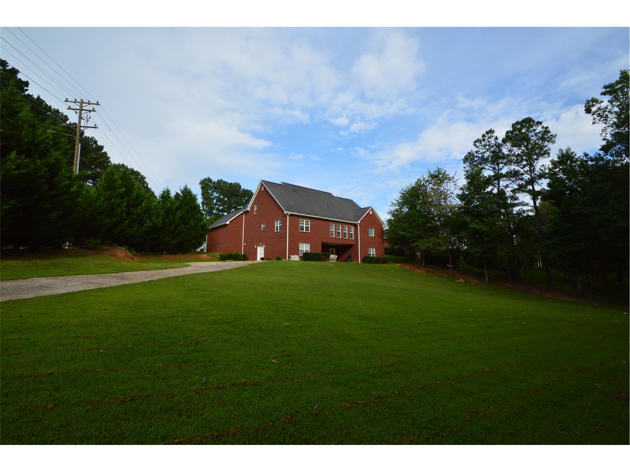 3600 Maple Forge Ln, Gainesville, GA 30504 photo 2