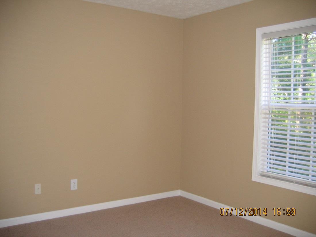 106 Montrose Way, Lagrange, GA 30240 photo 4