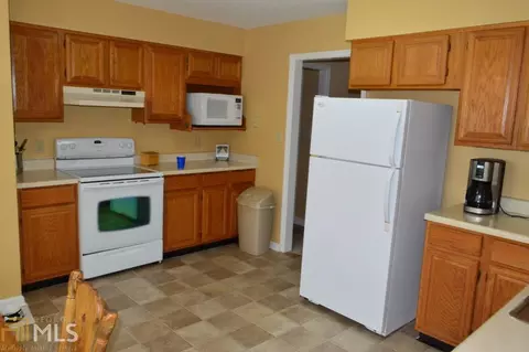 110 Lakeview Ter, Perry, GA 31069 photo 8