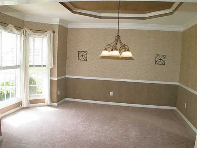 302 Shadow Loch Ct, Suwanee, GA 30024 photo 3