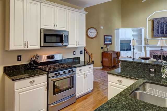 305 Wentworth Downs Ct, Duluth, GA 30097 photo 5