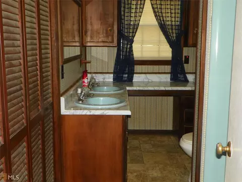 3682 W Point Rd, Lagrange, GA 30240 photo 5