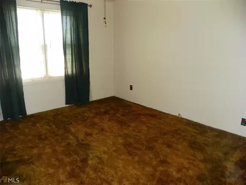 3682 W Point Rd, Lagrange, GA 30240 photo 7