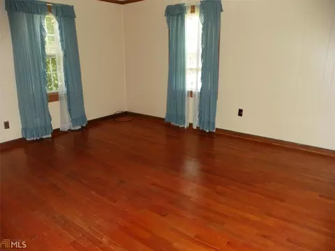 3682 W Point Rd, Lagrange, GA 30240 photo 6