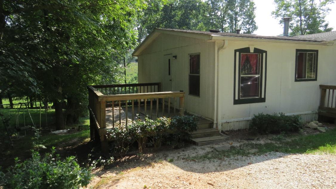 87 Cabe Rd, Toccoa, GA 30577 photo 2