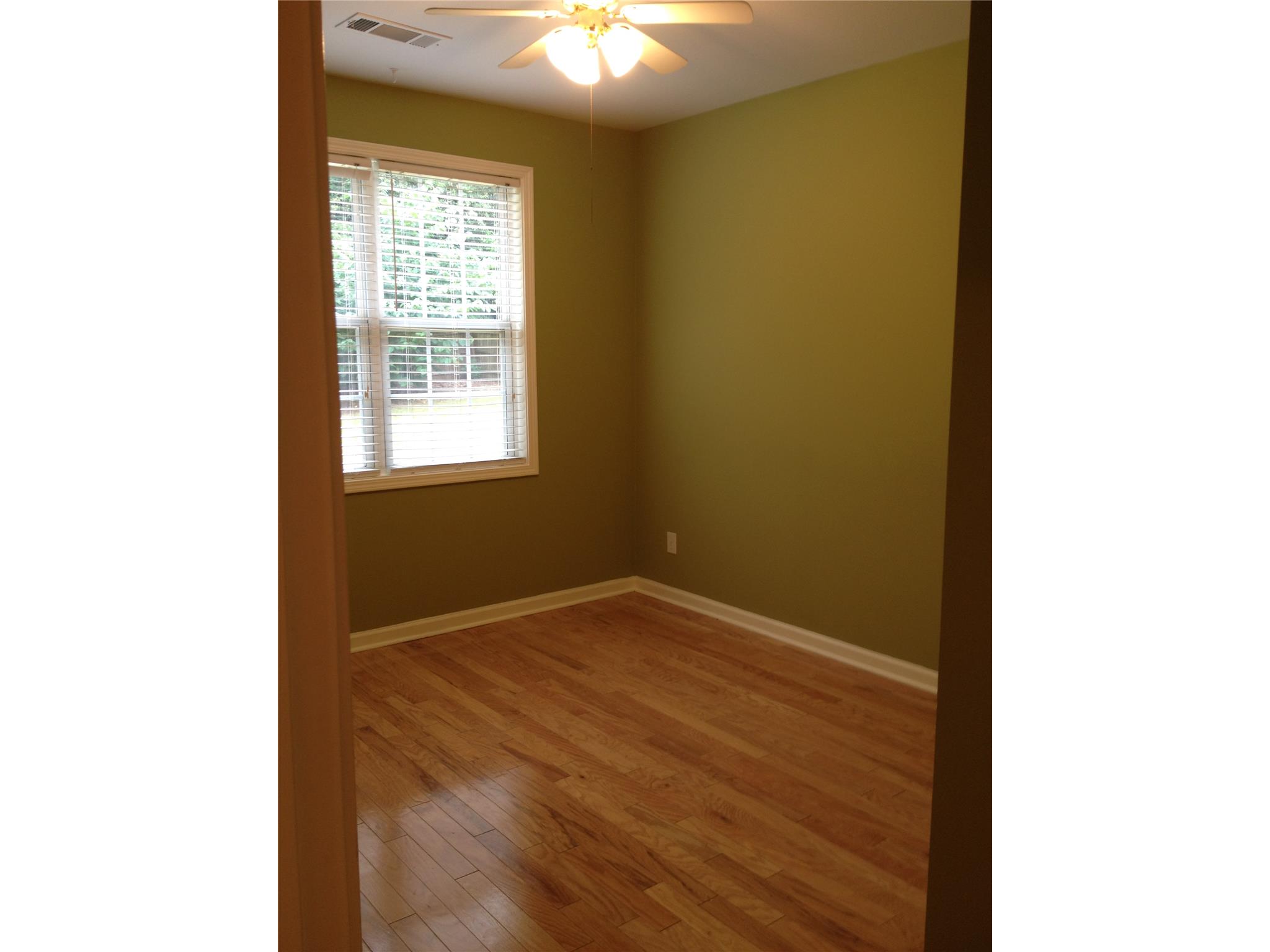 440 Ruby Forest Pkwy, Suwanee, GA 30024 photo 8