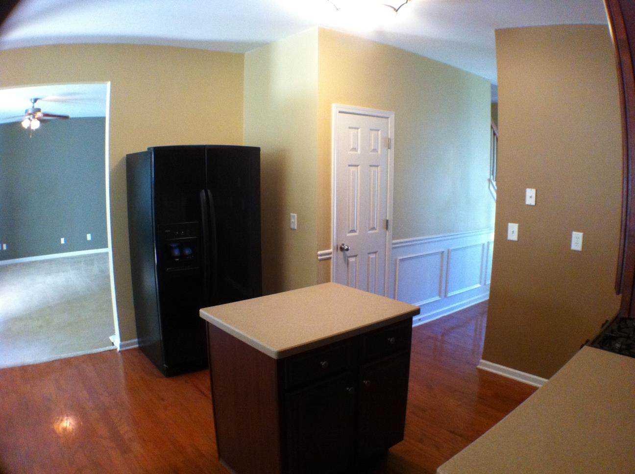 695 Moonlight Way, Suwanee, GA 30024 photo 4