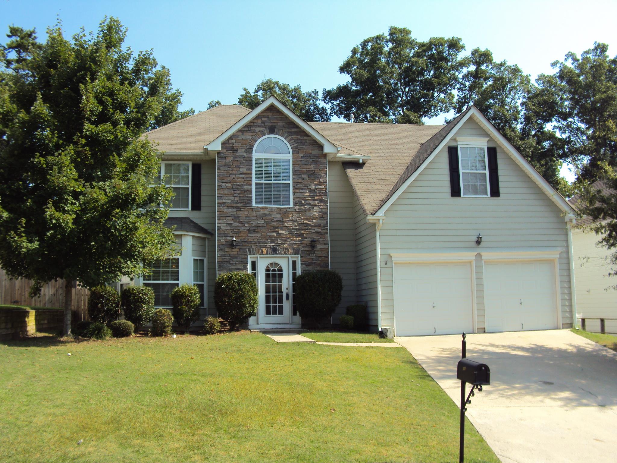 695 Moonlight Way, Suwanee, GA 30024 photo 1