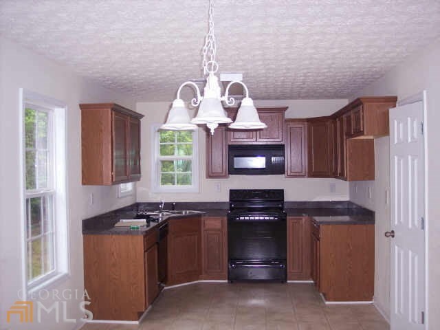 95 Argyll Way, Covington, GA 30016 photo 2